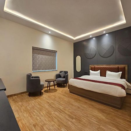 Hotel Elara Dehradun Exterior foto